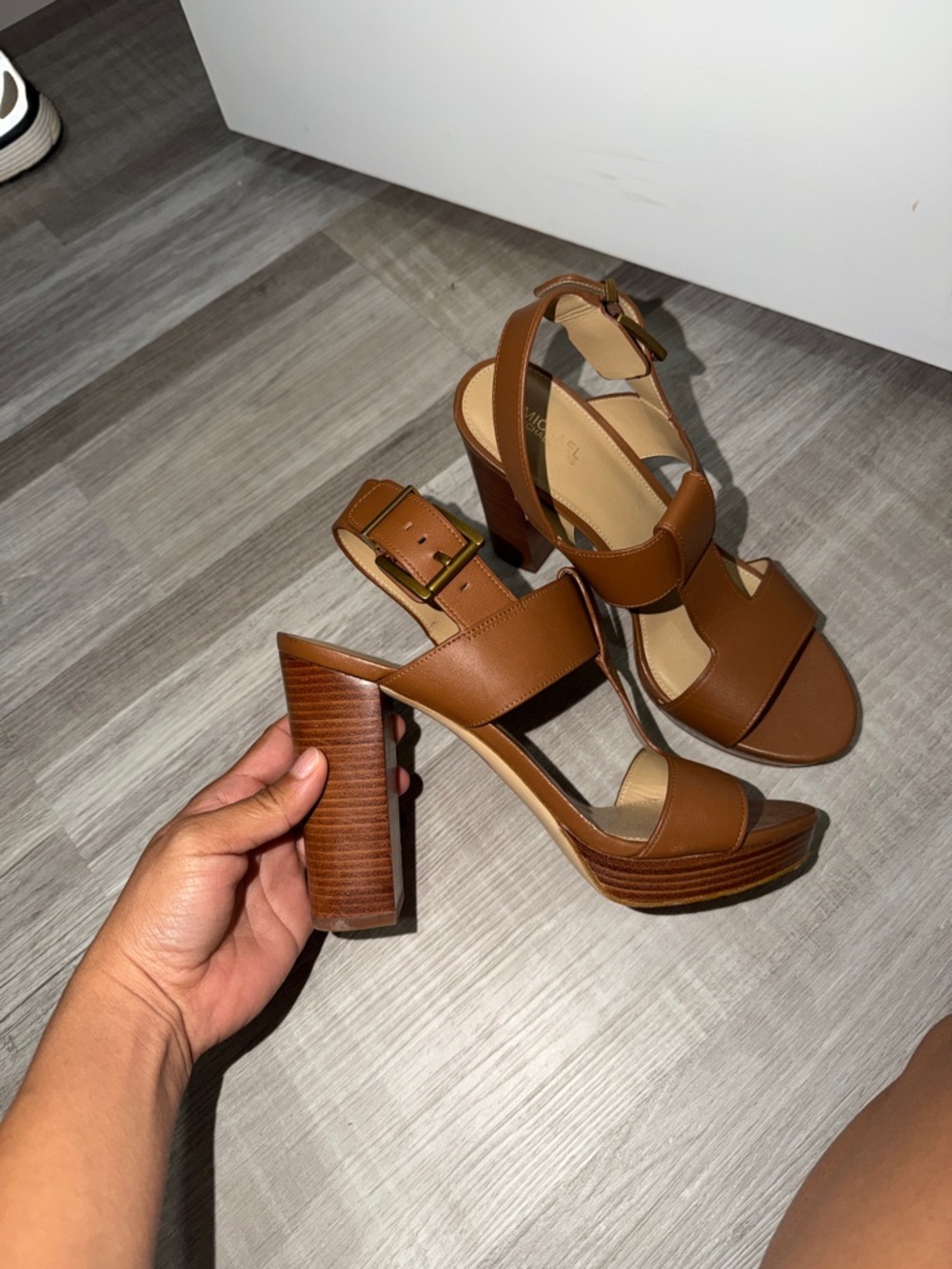 Michael Kors Tan Leather Block Heel Slingback Sandals - Picture 2 of 3